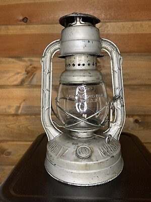 #ad 1950s Dietz Little Wizard Lantern w Original Globe Leak Tested It Works $125.00