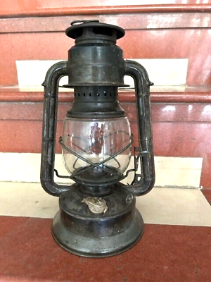 #ad OLD VINTAGE LITTLE WIZARD DIETZ N.Y USA IRON LANTERN KEROSENE OIL LAMP OLD GLOB $275.00