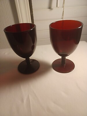 #ad 2 vintage red glass goblets 5.5 inches tall $8.00