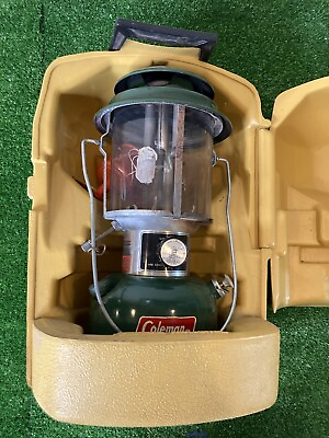 #ad VERY NICE VINTAGE COLEMAN 220J LANTERN WITH CLAMSHELL CARRY CASE 10 77 amp; 11 77 $109.99