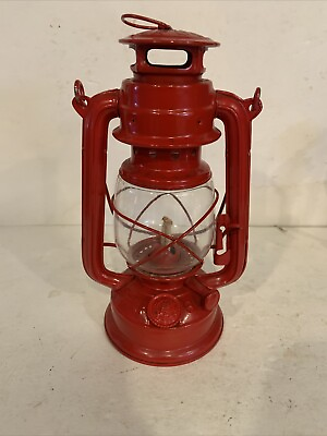 #ad Vntg Red Metal Kerosene Lantern #602 Glass Globe New Never Burned NICE See Photo $15.00