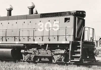 #ad Burlington Northern Railroad BN #305 SWK500 Electromotive Train Bamp;W Photograph $9.99