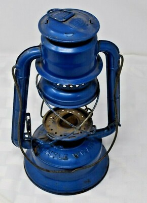 #ad Vintage Dietz Lantern No 30 Missing Globe Blue $30.00