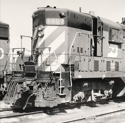 #ad Burlington Northern Railroad BN #1607 GP7 Electromotive Train Photo Cicero IL $9.99