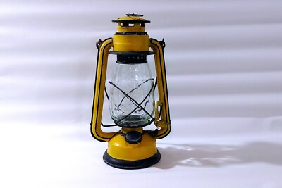 #ad Antique Lantern Sidecarriage Kerosene Lanter Original Decor Yellow Color 30X17cm $130.20