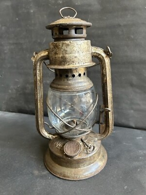 #ad OLD VINTAGE RARE NO.1 SUN RUSTIC IRON KEROSENE OIL LAMP LANTERN OLD GLASS GLOBE $175.00