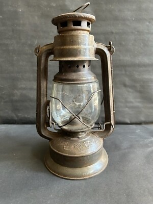 #ad OLD VINTAGE RUSTIC IRON 582 NO. SUNSHINE KEROSENE OIL LAMP LANTERN ORIGINAL GLOB $215.00
